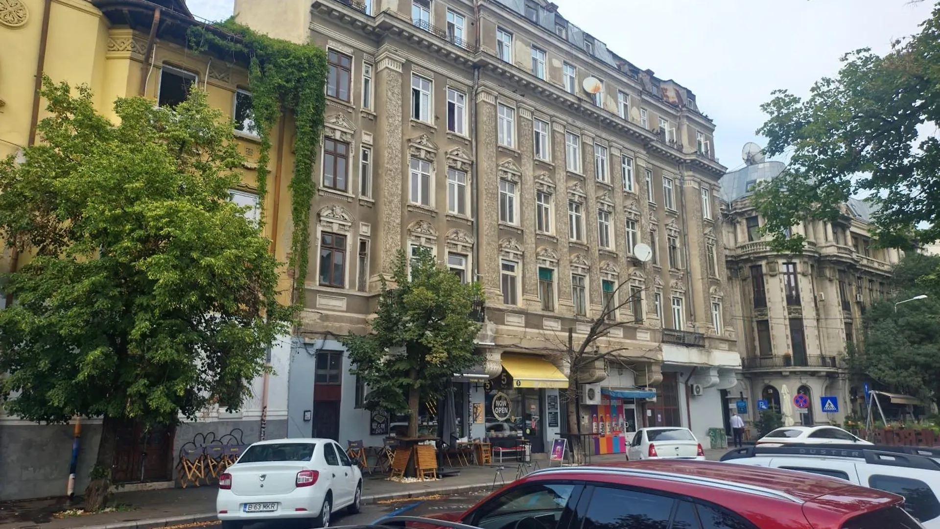 Aparthotel Yanis Bucarest Romania