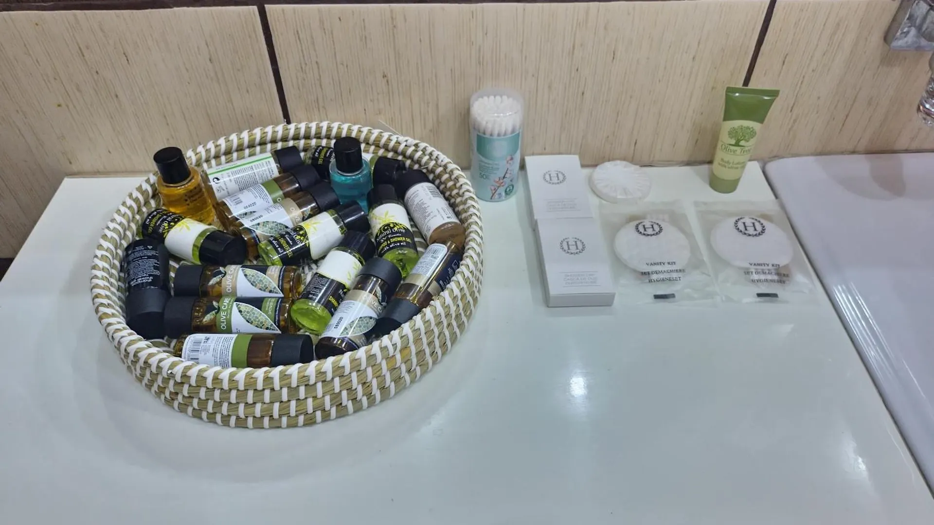 Aparthotel Yanis Bükreş Romanya