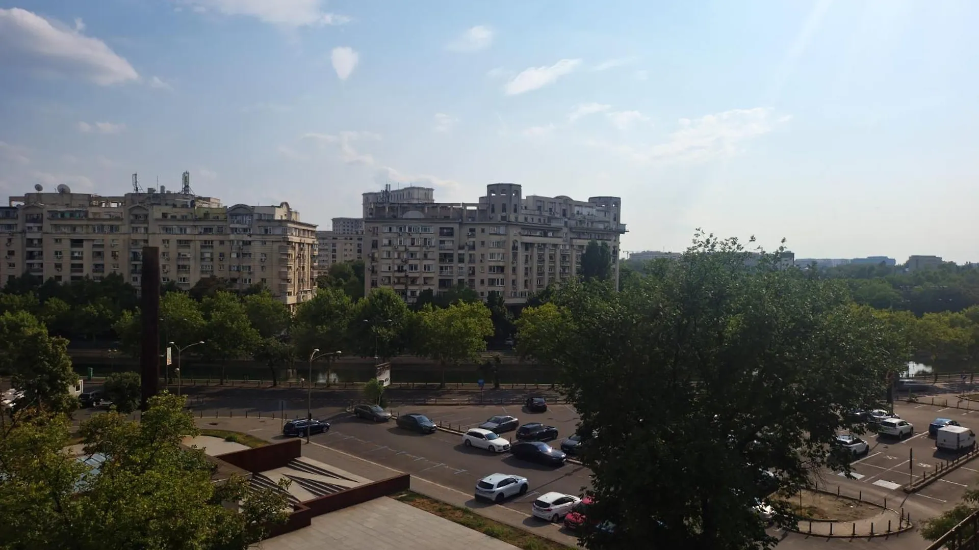 Aparthotel Yanis Bükreş 0*,  Romanya